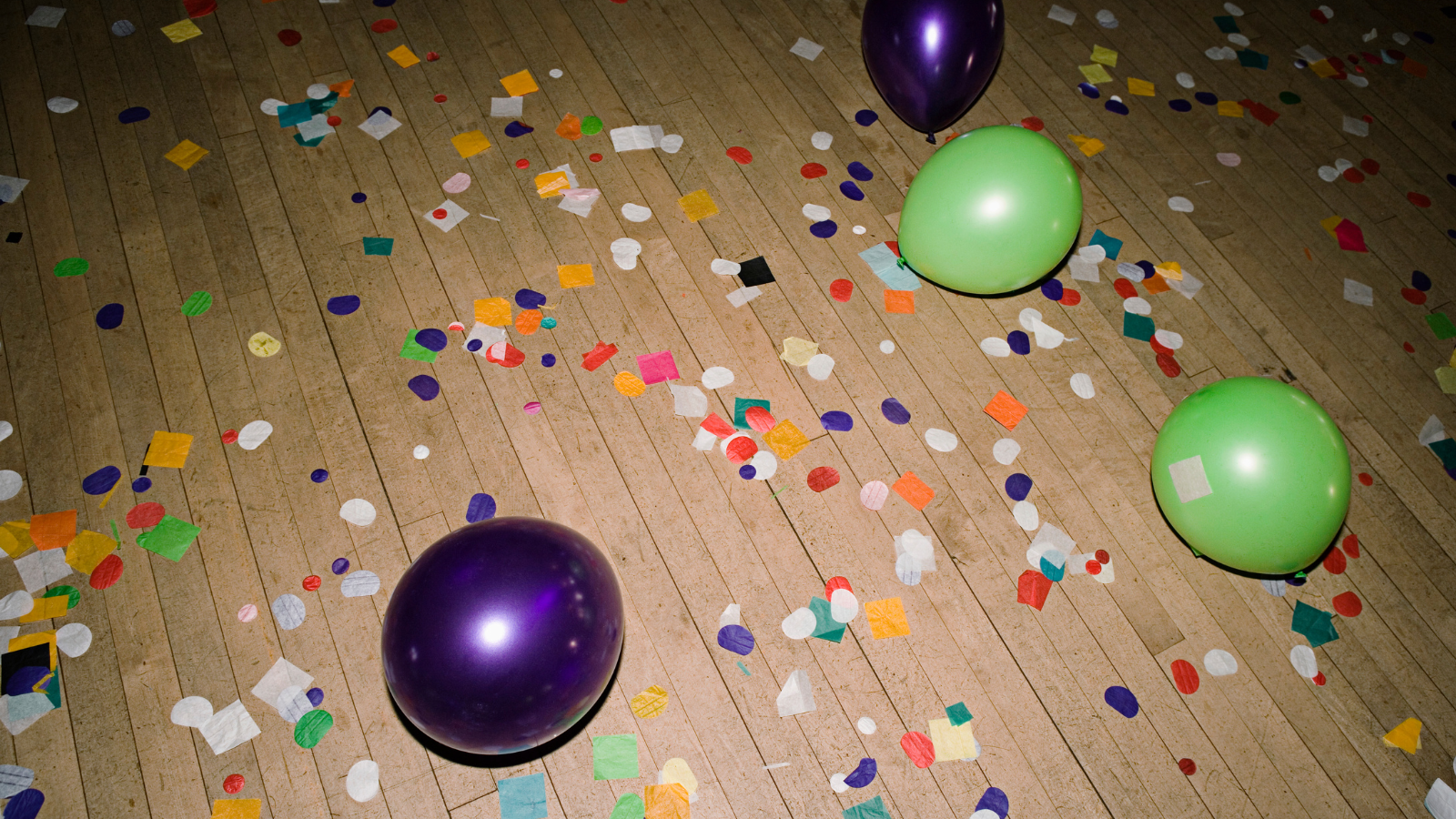 purple and green balloons