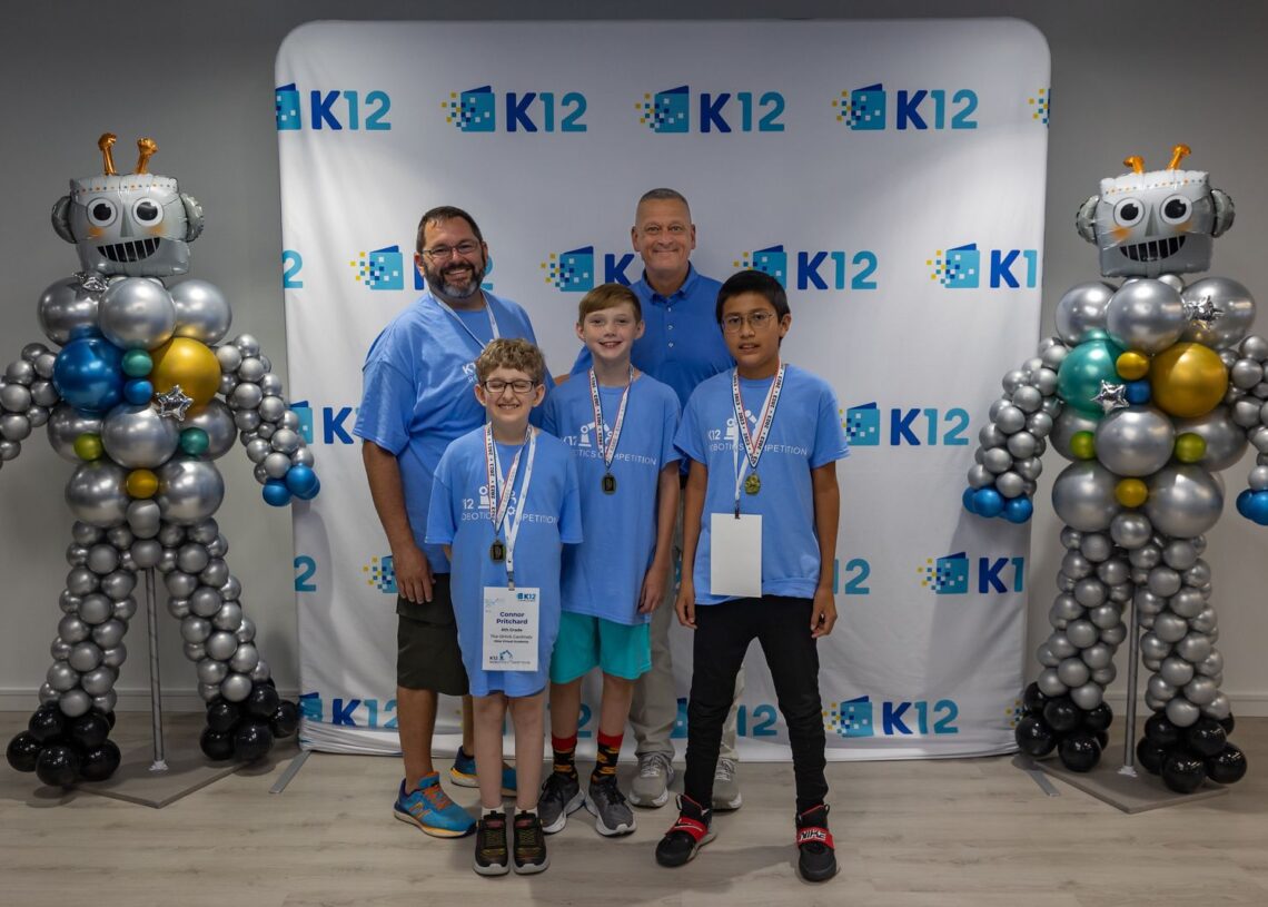 Robots made with balloons